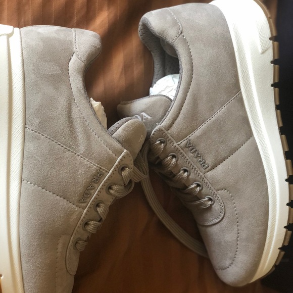 Prada Luxury velvet suede athletic shoe - Picture 3 of 8
